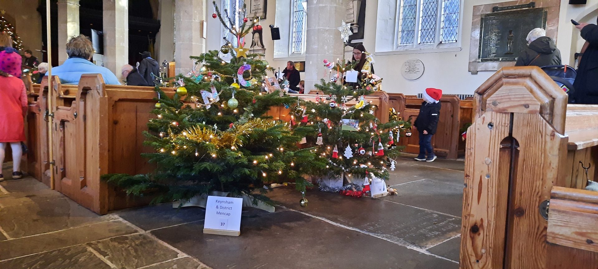 Christmas trees bring Keynsham community together Keynsham Voice